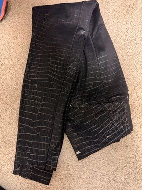 Victoria secret pink Black Croc-Print legging
